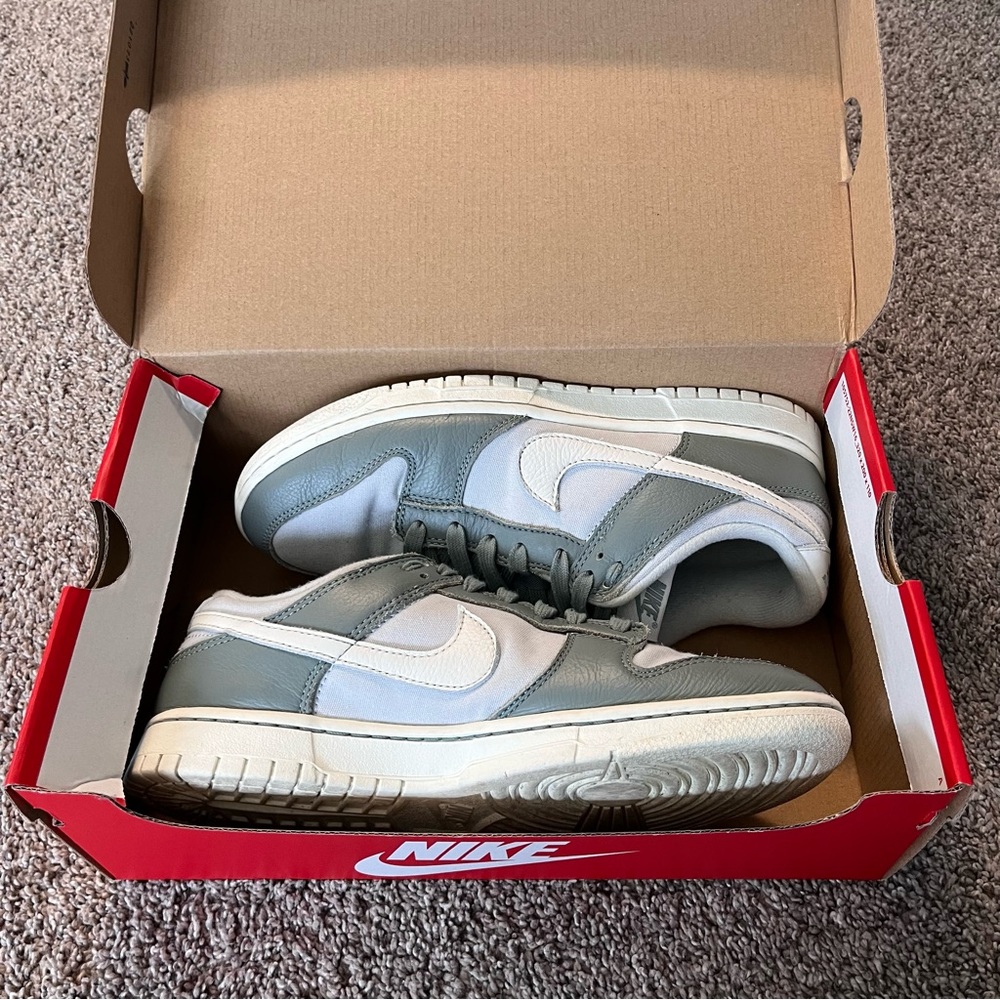 Nike Dunk Low “Mica Green”
